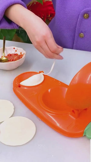 2-in-1 Dumpling Maker